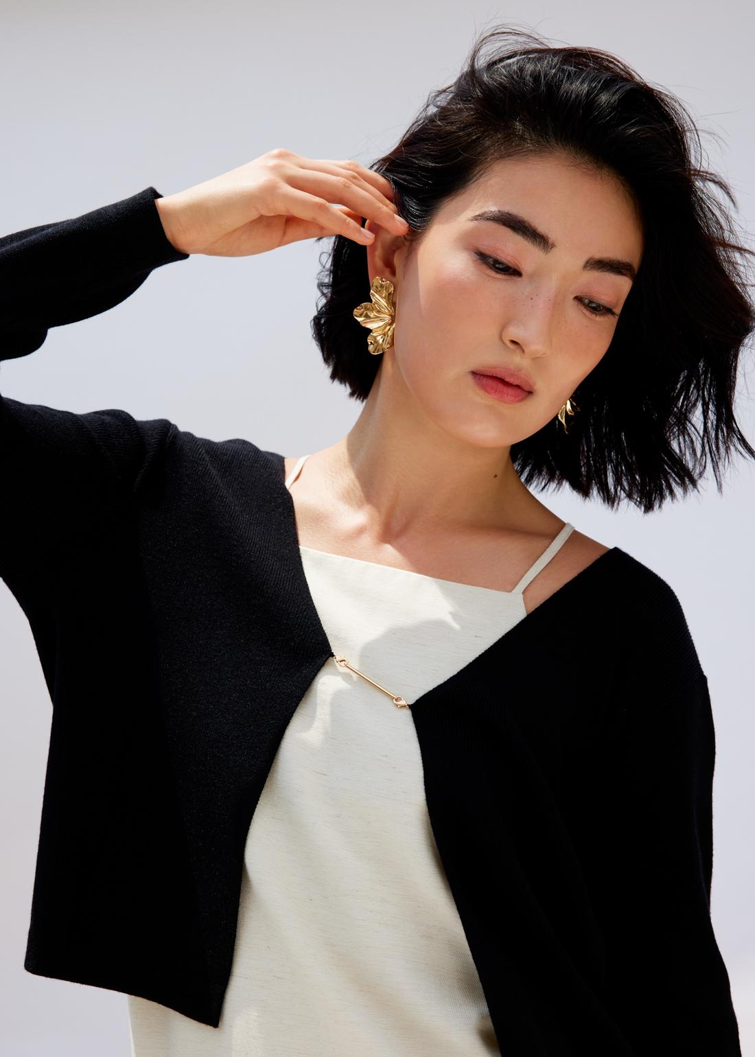 Cotton Trapeze Midaxi Dress (Cream) and Knit Metal Clasp Cardigan (Black)