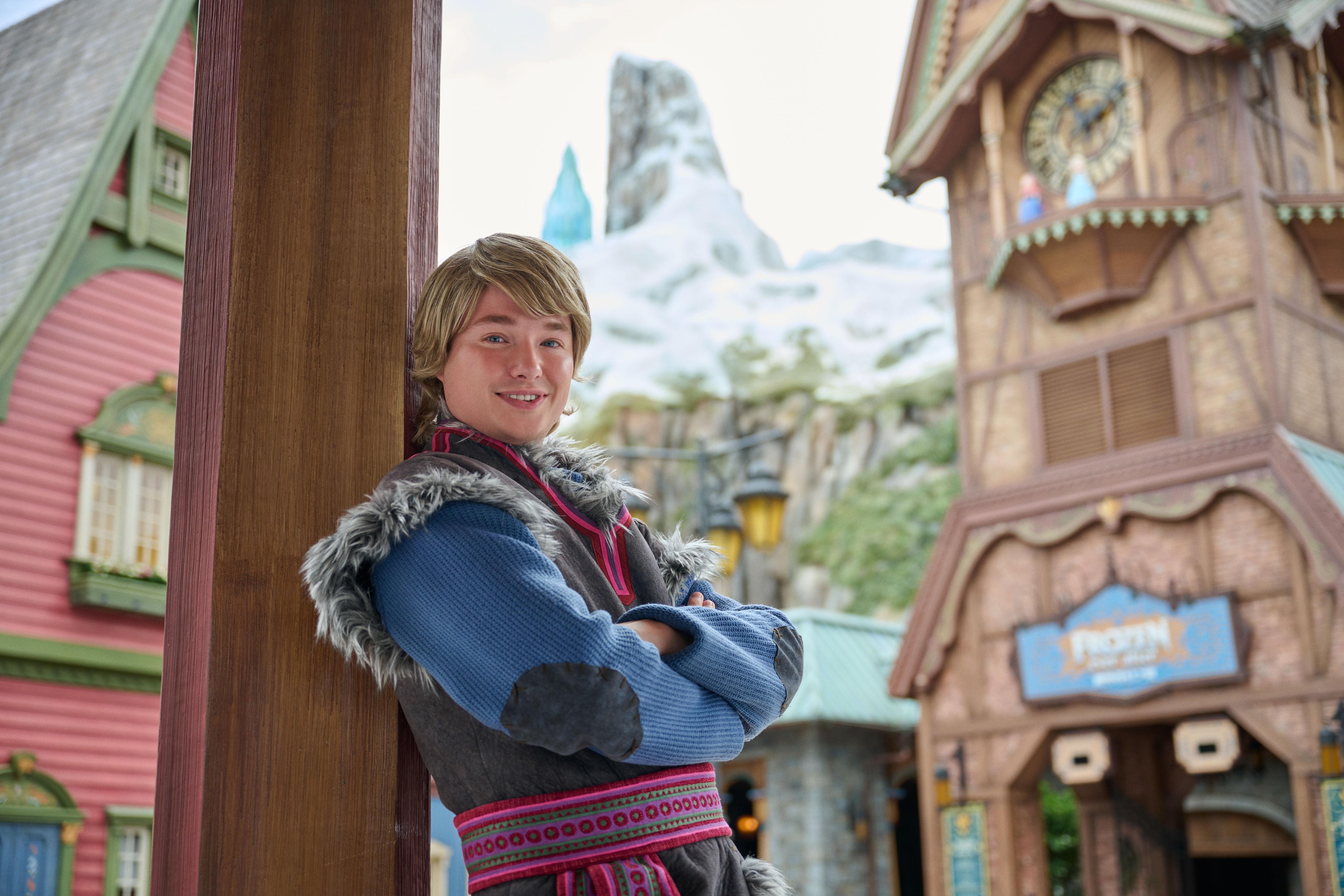 全新「魔雪奇緣探索家 3 公里跑」