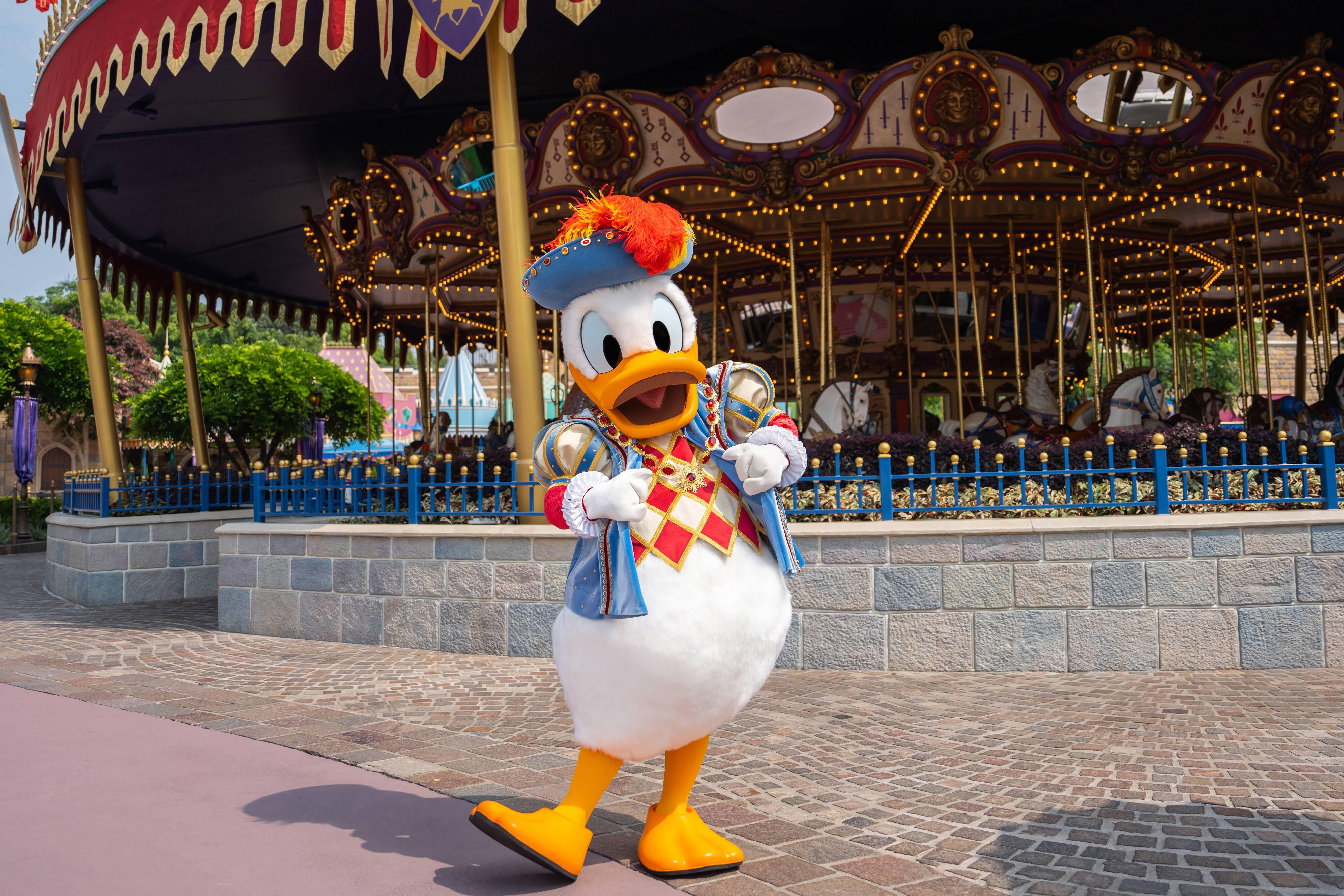 唐老鴨生日大街舞步