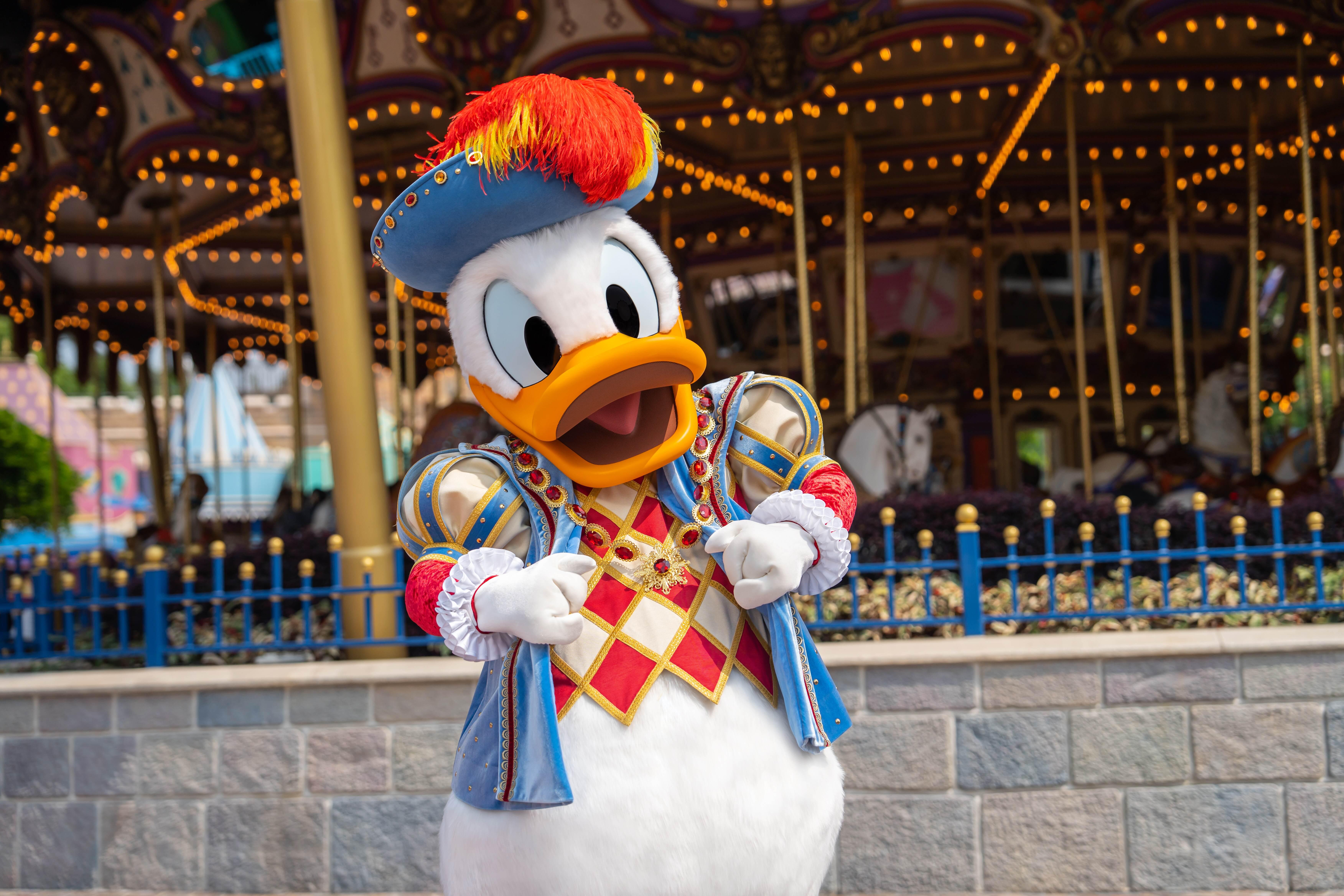 唐老鴨生日大街舞步