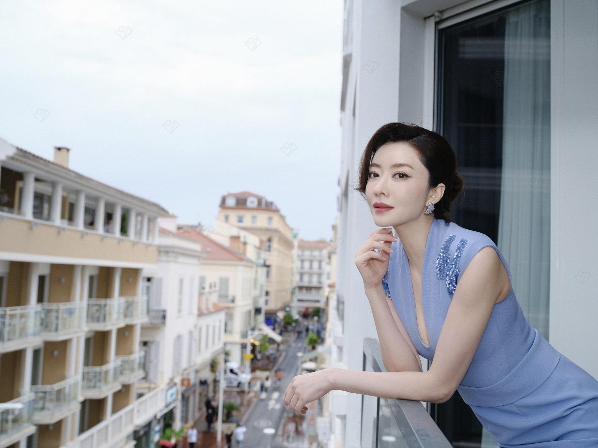 Lynn自組公司後第一個job便赴海外出席康城影展。