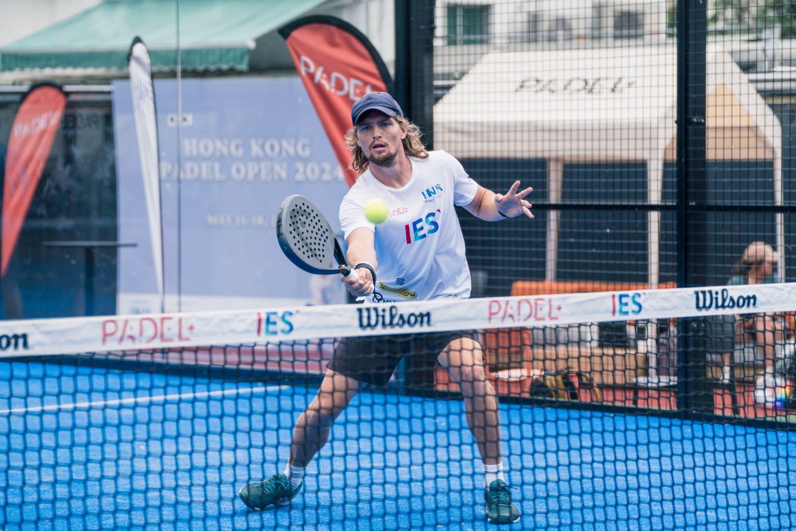 香港板式網球公開賽2024,前香港足球隊前鋒麥基亦有參與。