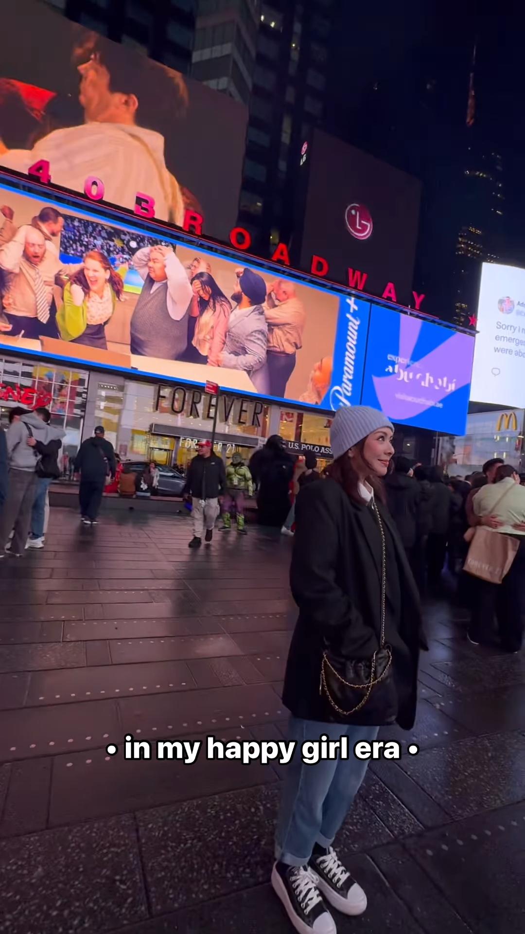 JW在社交平台上載短片,宣布回復單身,示意與男友葉韋彤Tarzan分手。