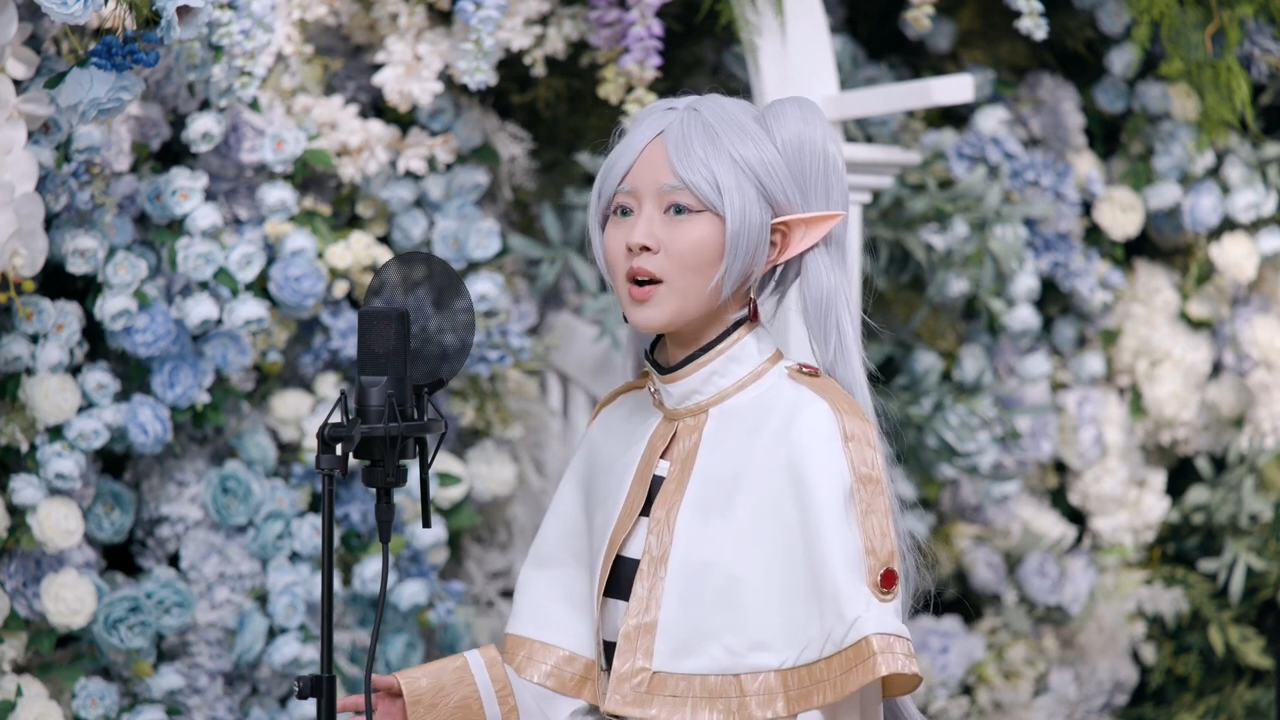 羅毓儀早前以《葬送的芙莉蓮》的人物造型大唱日文歌。