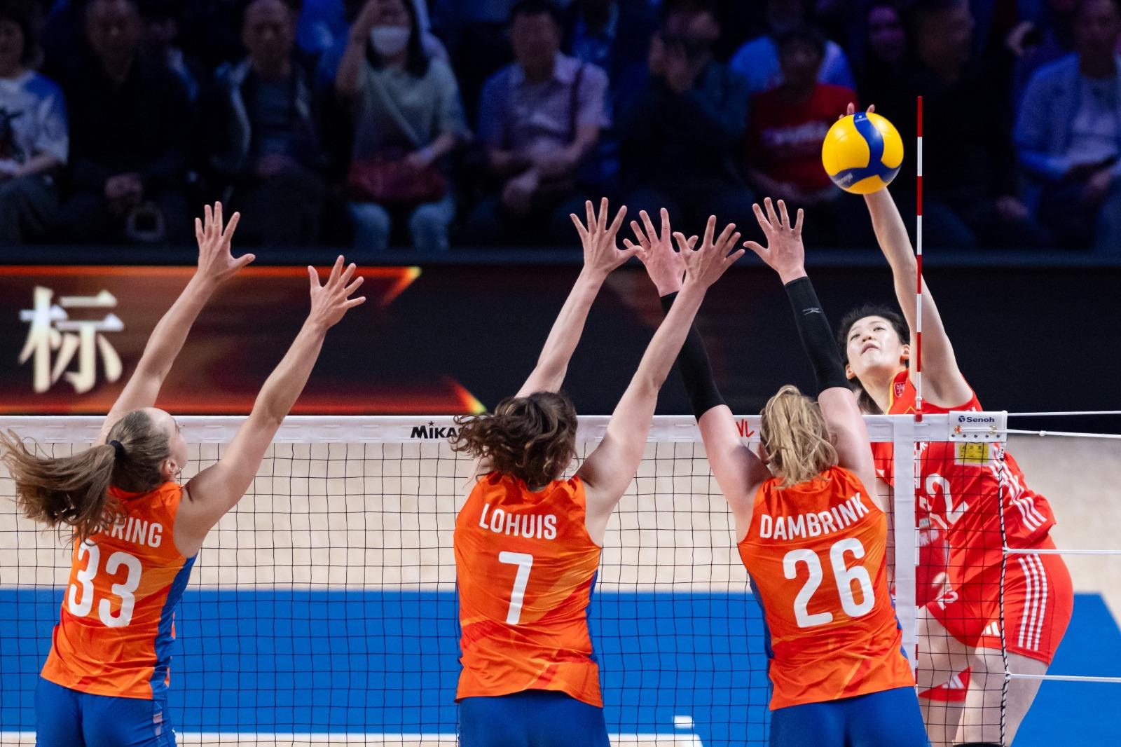 世界女排聯賽|中國女排反勝荷蘭。(新華社)