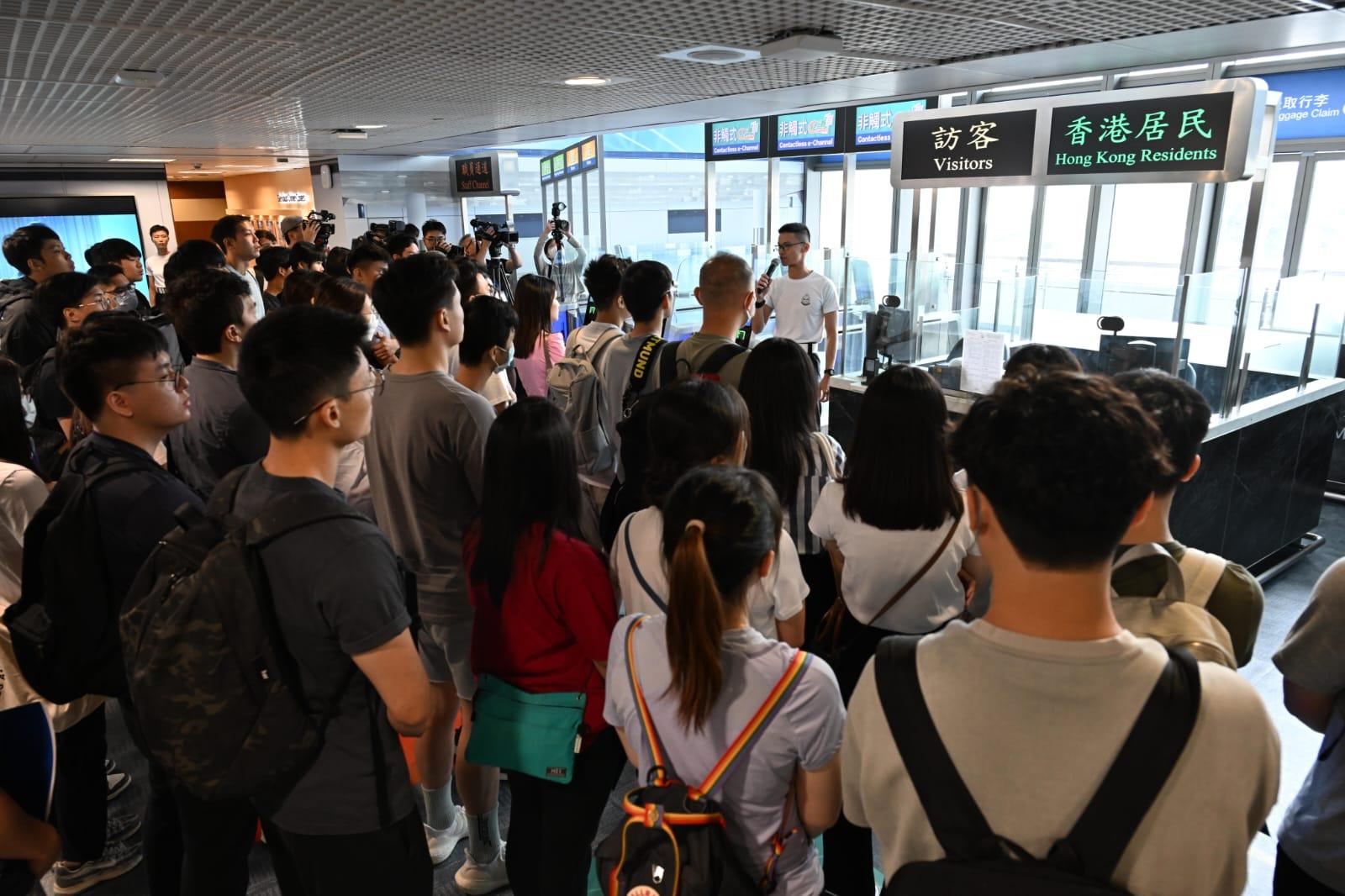 入境處招聘體驗日反應熱烈。(陳奕釗攝)