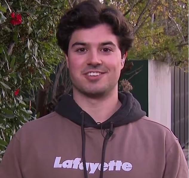 受影響的男乘客Sterling Ellis。(互聯網)