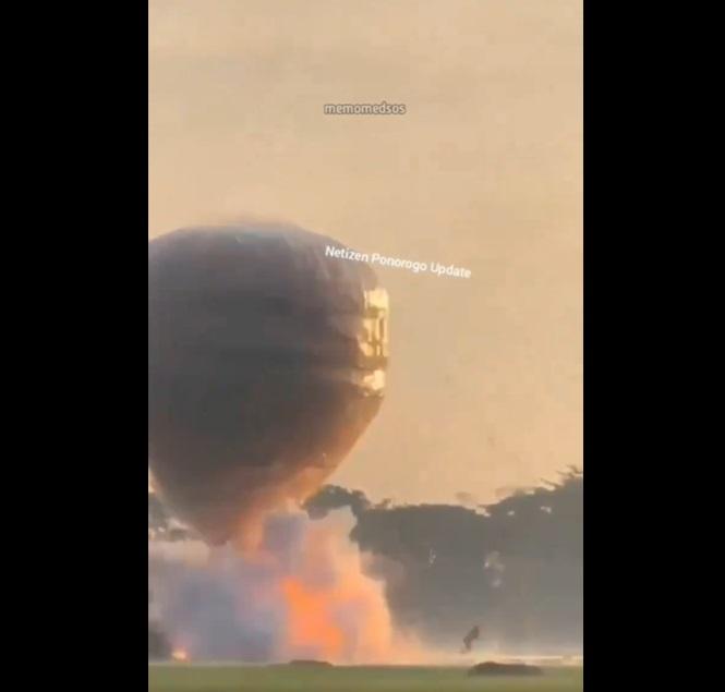 突然猛烈爆炸,村民走開。(互聯網)