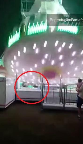 360度大鐘擺來到,狠狠撞上特謝拉。(互聯網)