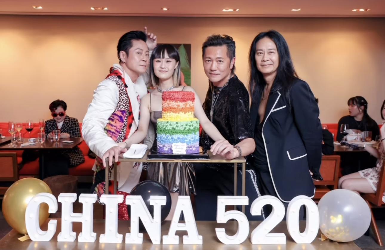 網民讚嘆英文名勁霸氣。