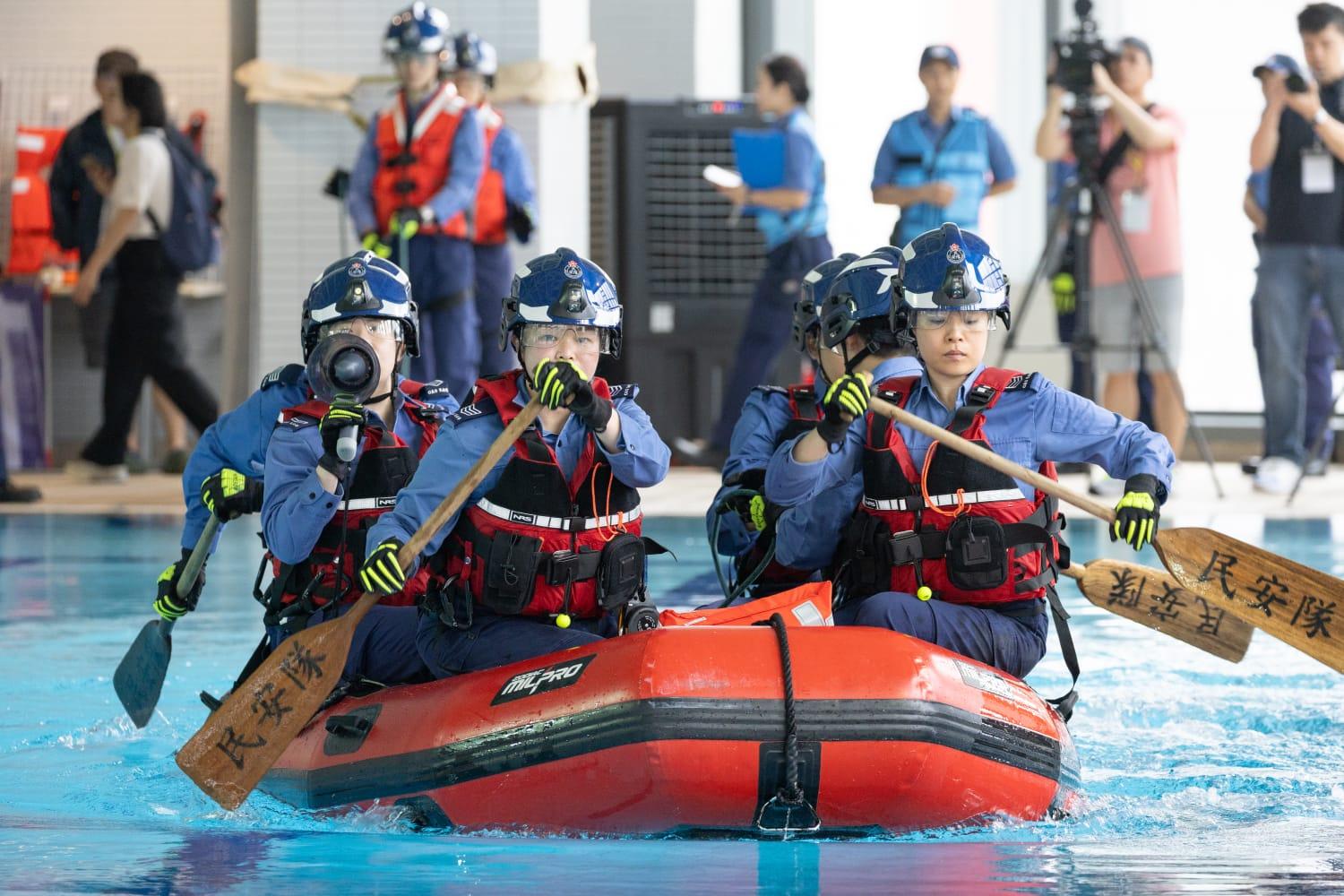 民安隊舉行大型演習。(蘇文傑攝)