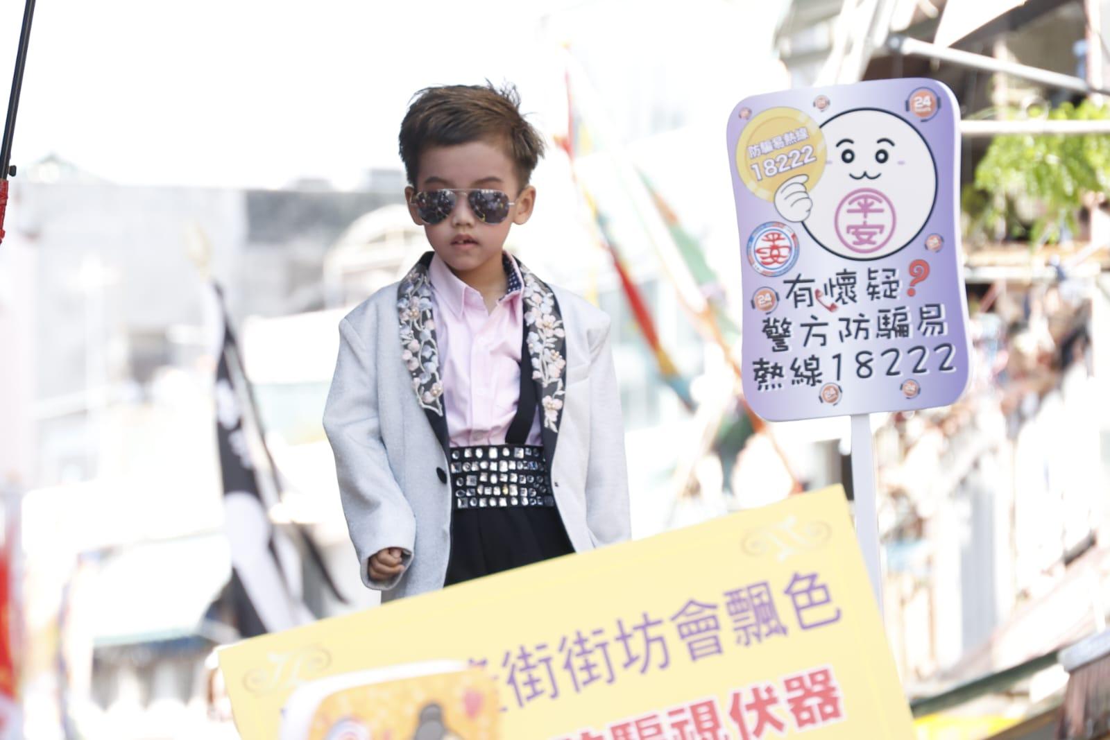 飄色會景巡遊。(林俊源攝)