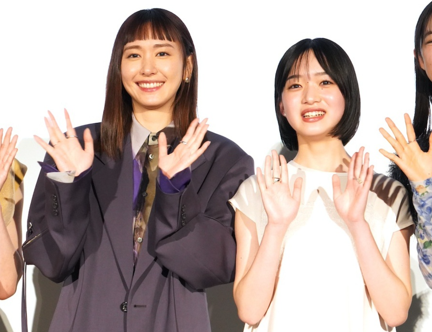 新垣結衣轉全新形象公開現身。