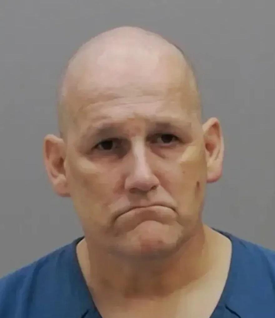 女童父親霍布承認非自願過失致死控罪。(互聯網)