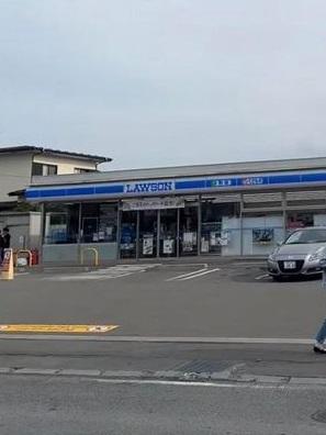 河口湖LAWSON店成遊客打卡景點。(互聯網)