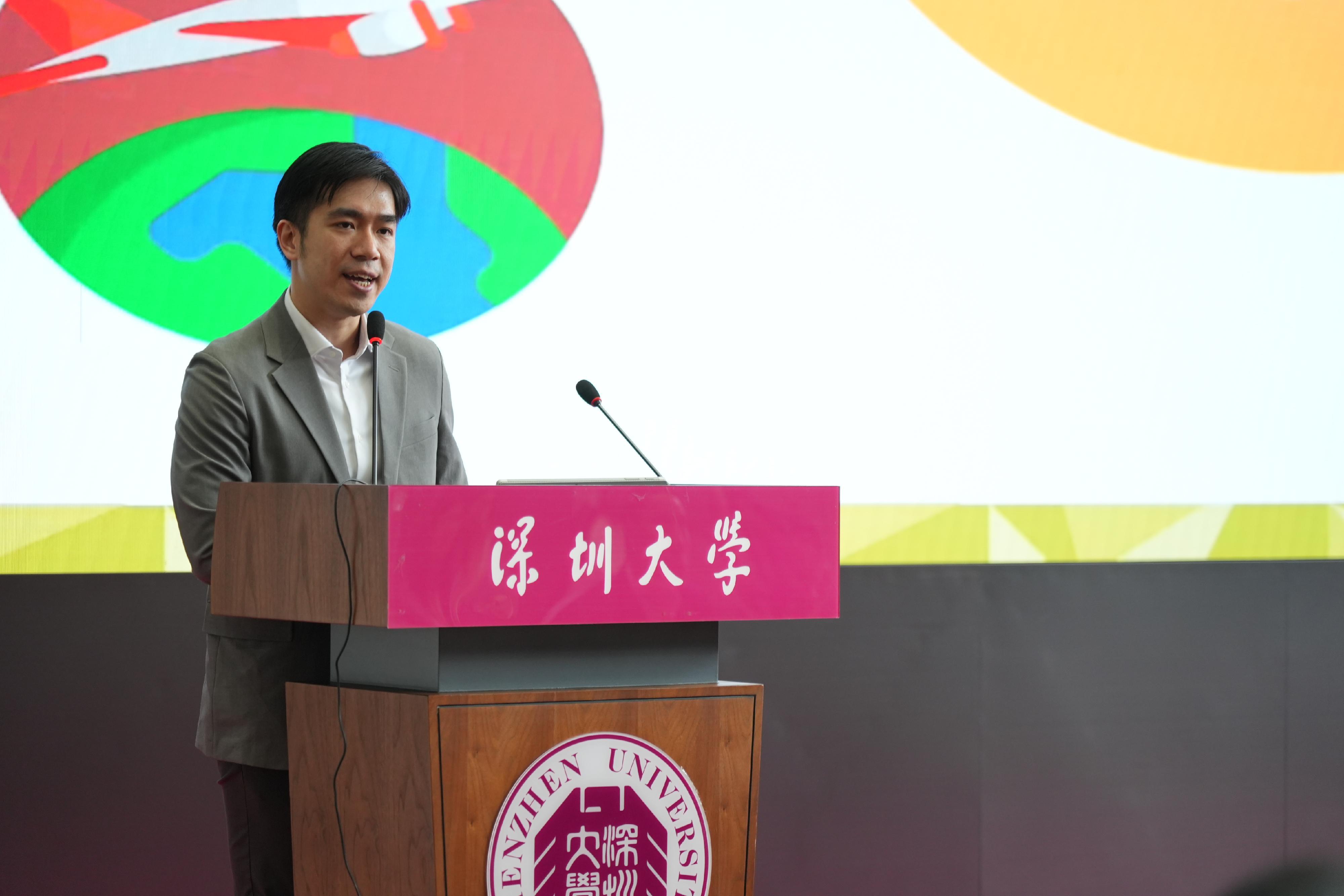 公務員事務局率團訪內地大學。