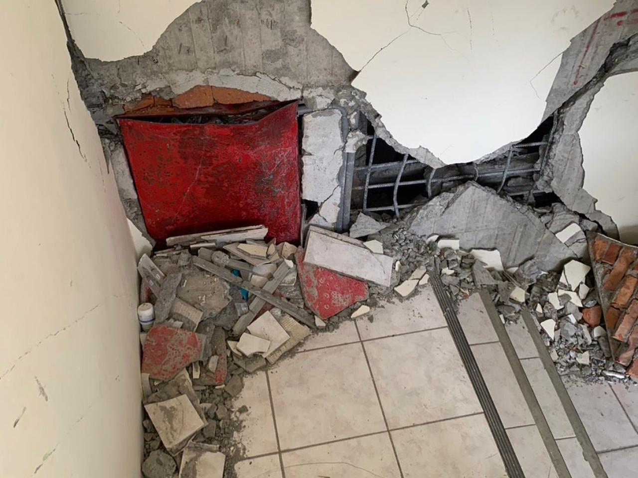 有「華爾街大樓」居民認為當年建屋的法規或已不足夠,希望能重建。 (港台圖片/受訪者提供)