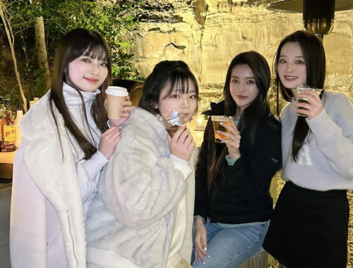 四姊妹都是選美比賽的常勝軍