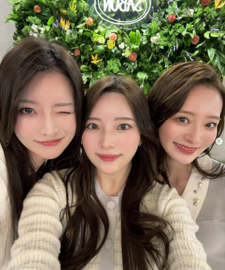 四姊妹都是選美比賽的常勝軍