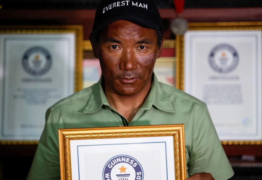 卡米‧瑞塔1994年首度攀上8848米的珠穆朗瑪峰頂峰。(資料圖片)