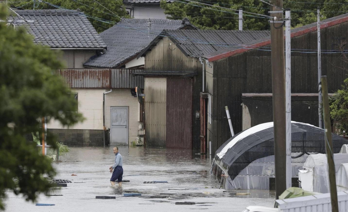 圖為去年7月九州福岡縣降豪雨,久留米市被淹浸。(資料圖片)