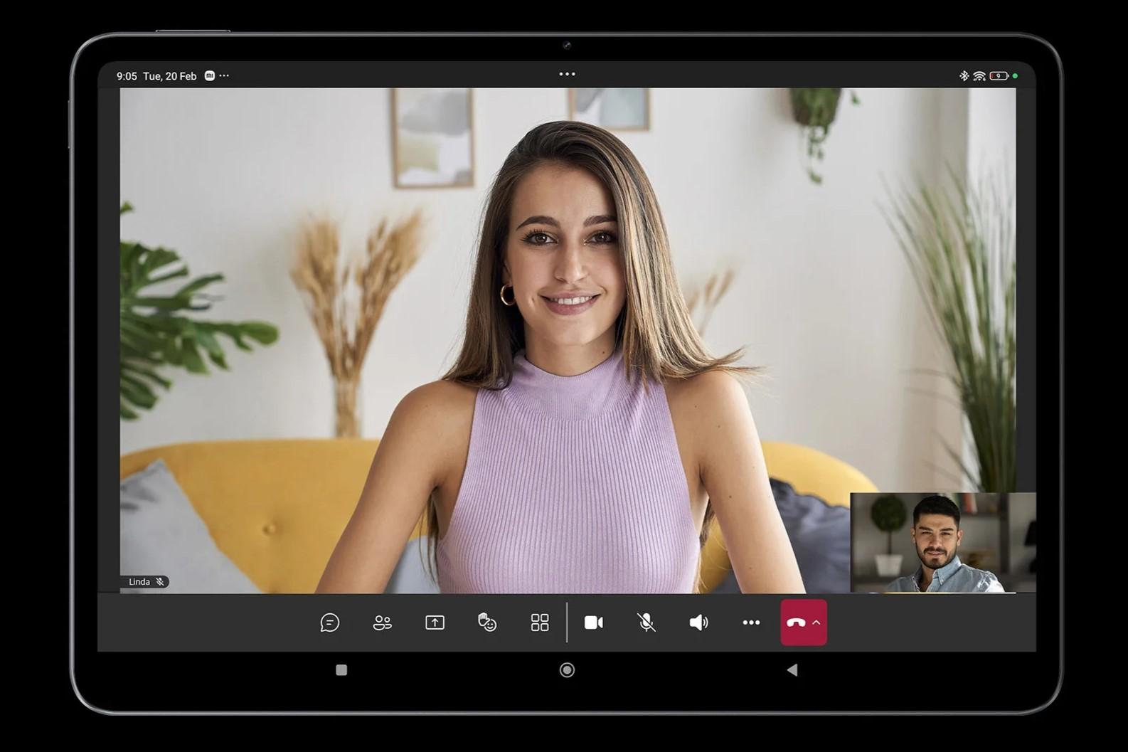 Xiaomi Pad 6S Pro的FocusFrame超清前置自拍鏡頭,主角可時刻身處中央位置。