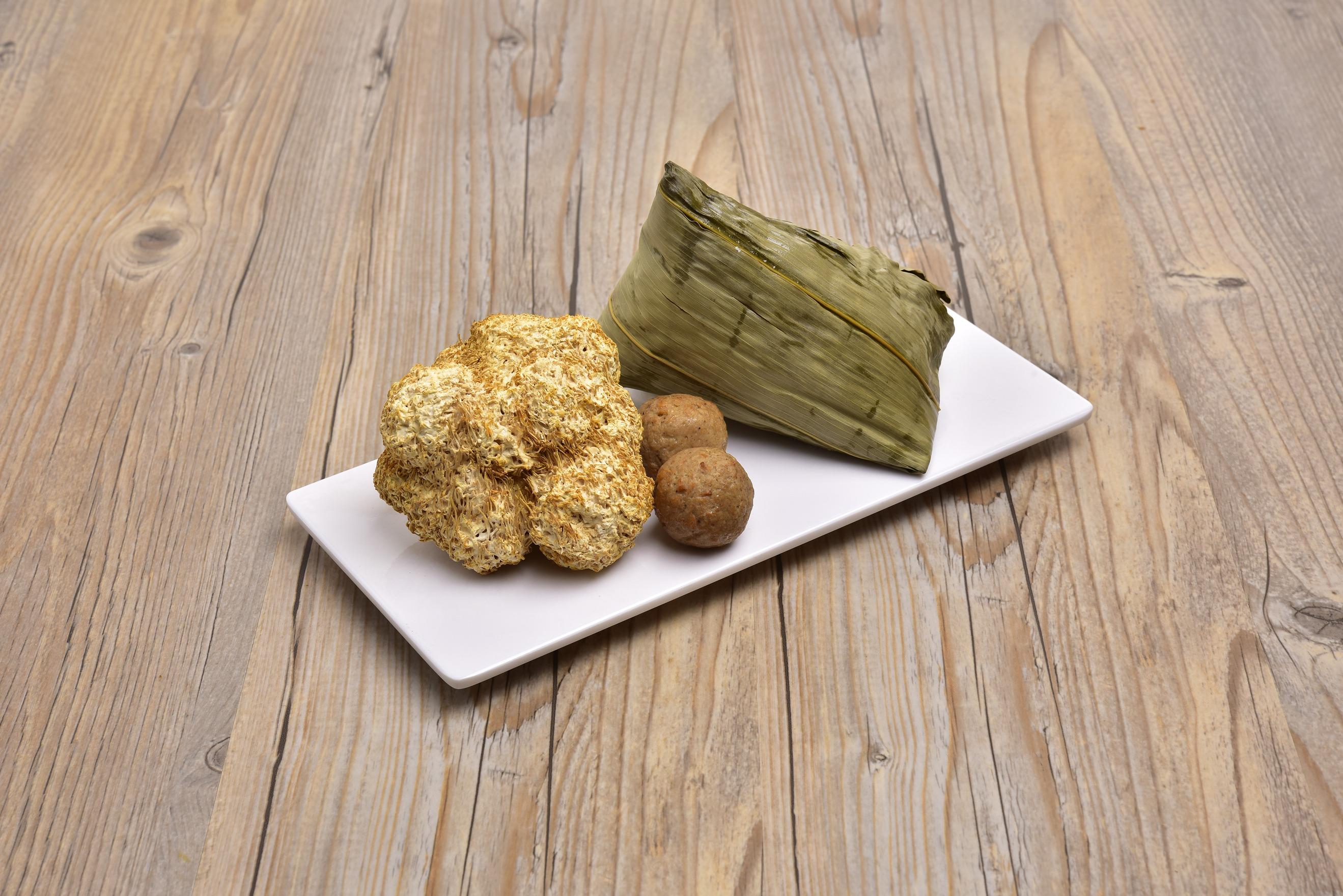 急凍素肉丸猴頭菇金栗素粽 $23