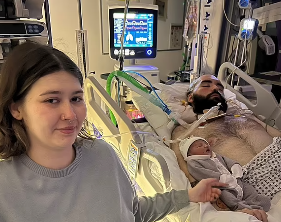 女友Beth、女兒Clara跟Fenlon合照。(互聯網)