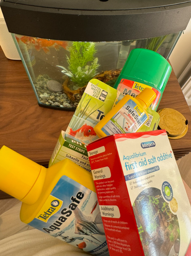 Beska買了一大堆養魚物品。(互聯網)