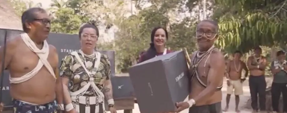 該部落9個前獲得星鏈上網裝備,之後經歷了巨大轉變。(互聯網)