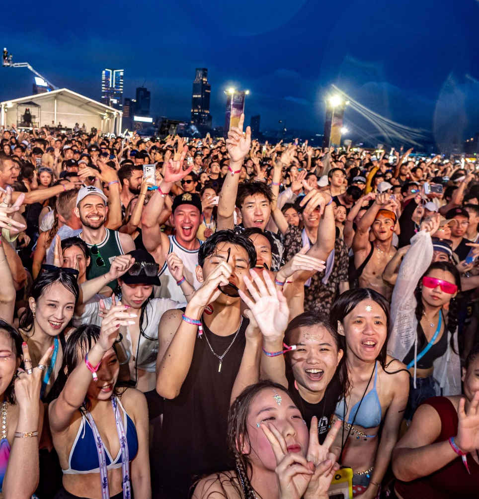 中環海濱活動空間上周六和周日(8及9日)舉行「S2O亞洲潑水音樂節2024」(大會IG圖片)