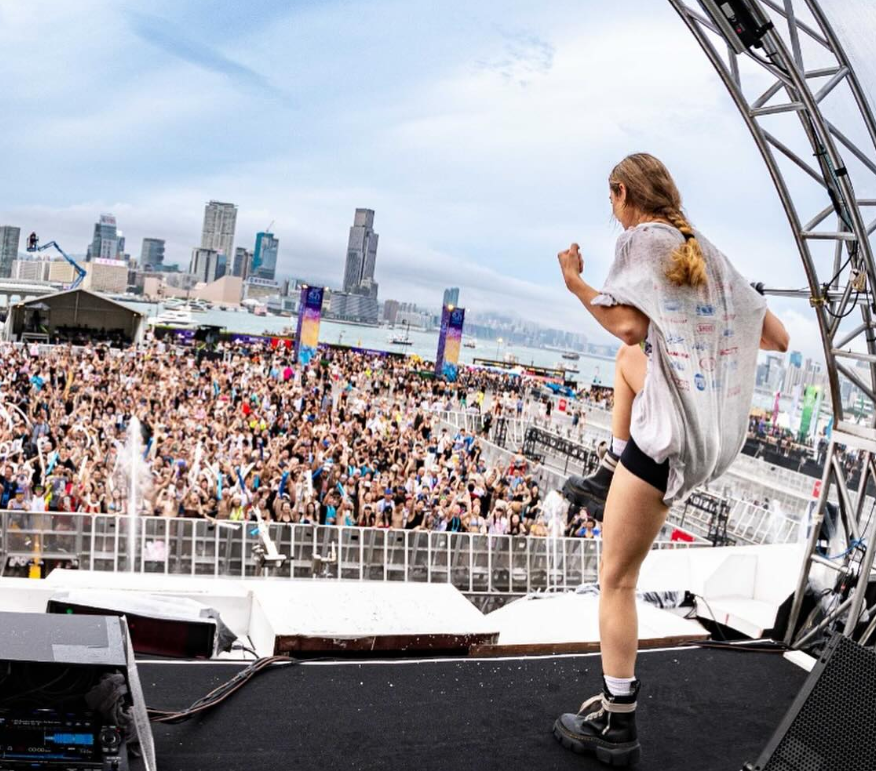 中環海濱活動空間上周六和周日(8及9日)舉行「S2O亞洲潑水音樂節2024」(大會IG圖片)