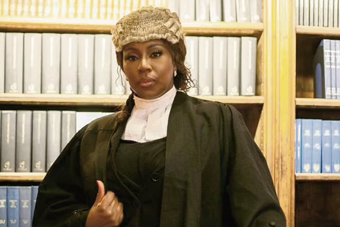 女事主在英國任職律師。(互聯網)