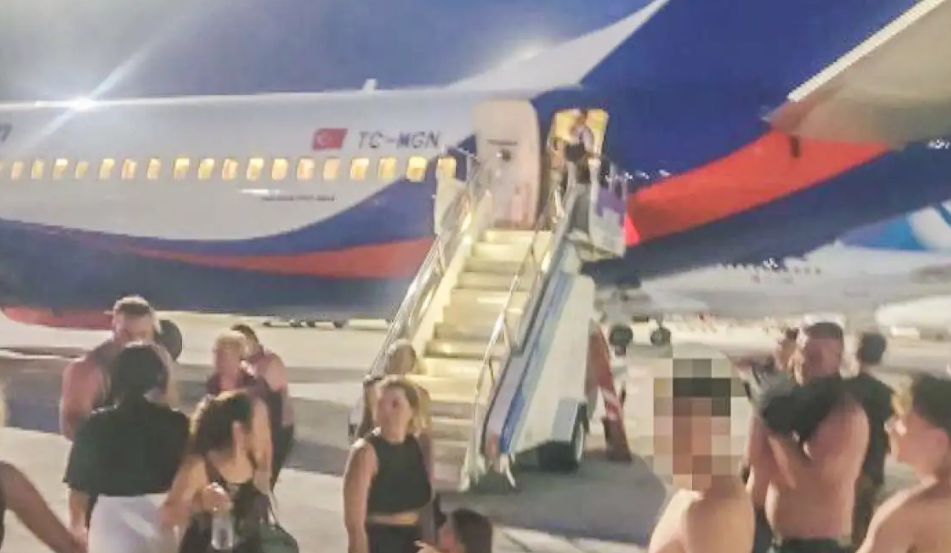 乘機最終折返停機坪。(互聯網)