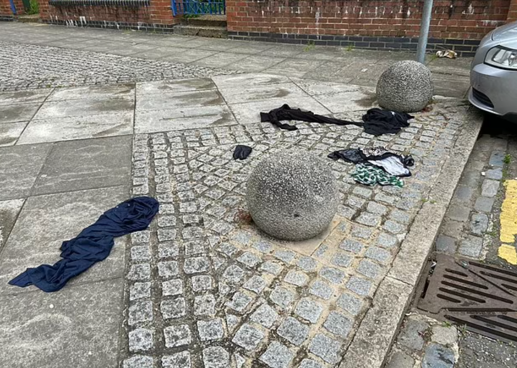 一地衣物……(互聯網)