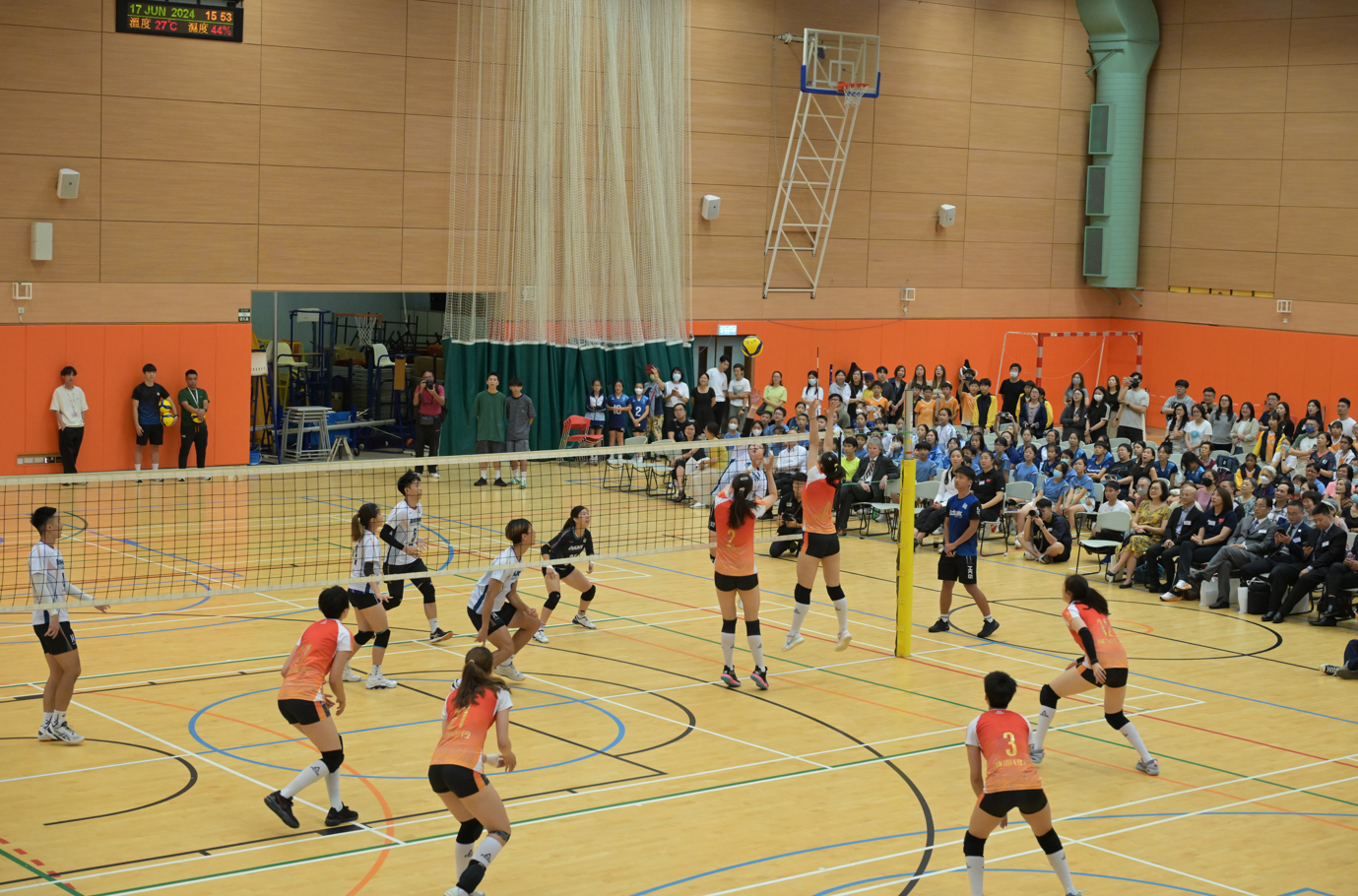 天津女子排球隊與教大排球隊切磋球藝