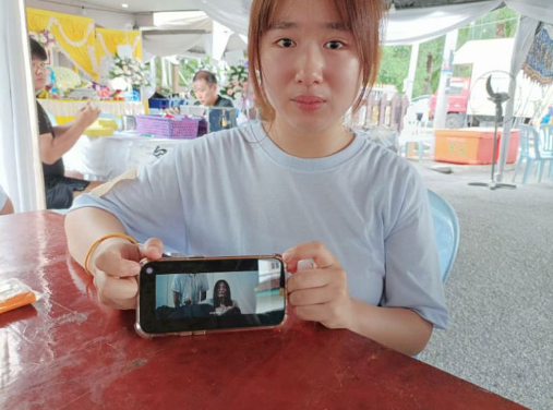 李青青女兒表示,母親出事當晚她有不祥預感,令她非常害怕。(互聯網)