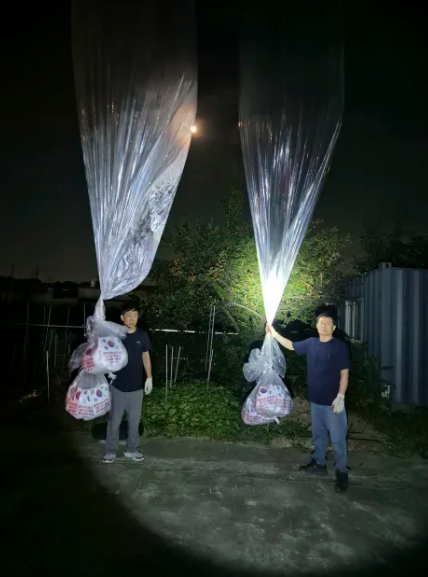南韓軍方稱,北韓周一再次發放垃圾氣球。(資料圖片)