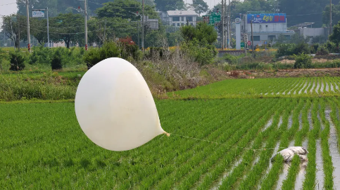 南韓軍方稱,北韓周一再次發放垃圾氣球。(資料圖片)