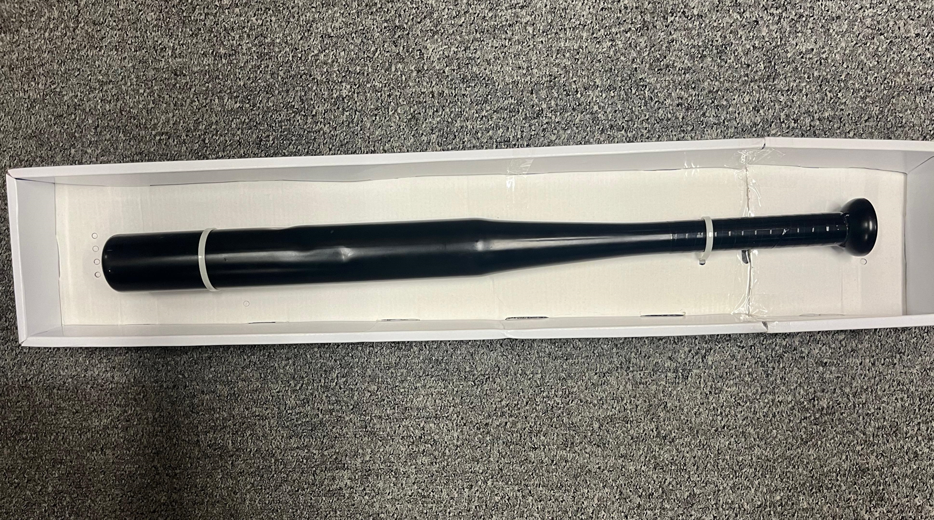 港島總區反三合會行動組聯同港島總區交通部、機動部隊、各警區反三合會行動組及特別職務隊人員,於上周五起(21日至23日)一連三日展開代號「法域」(RULESPHERE)的反罪惡及反三合會行動(警方圖片)