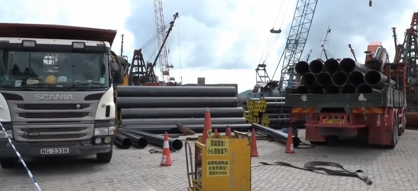 大角咀發生工業意外,一名男工頭部重傷不治(有線新聞畫面)