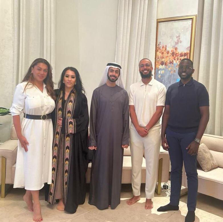 杜拜王子|家辦官網更新與林寶堅尼家族成員合照 香港活動相片全消失