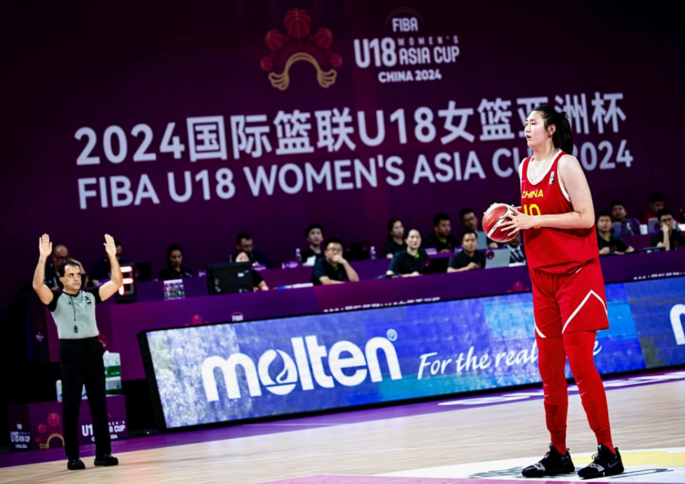 「女版姚明」張子宇震撼U18女子籃球亞洲盃。(網上圖片)