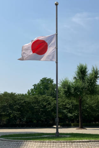 日本駐華大使館表示對胡友平不幸離世深感痛惜下半旗致哀