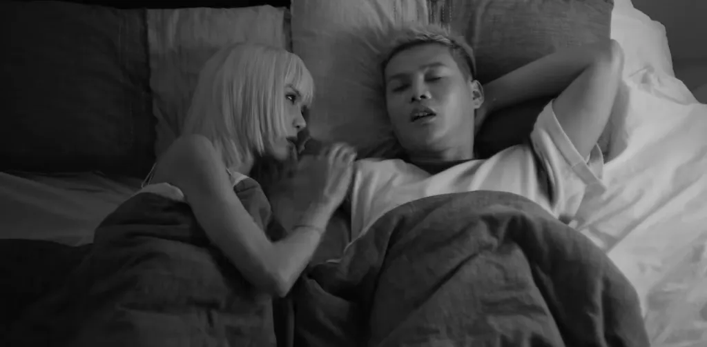 方皓玟與保錡首次合作推出歌曲《人間垃圾》,大讚保錡好大愛。