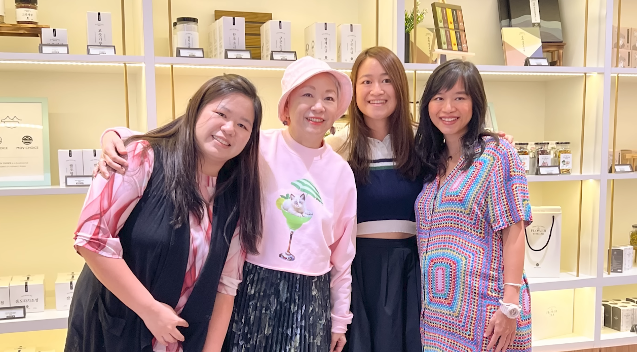 陳秋霞2016年不幸患上乳腺癌二期,經過長時間化療已經康復。