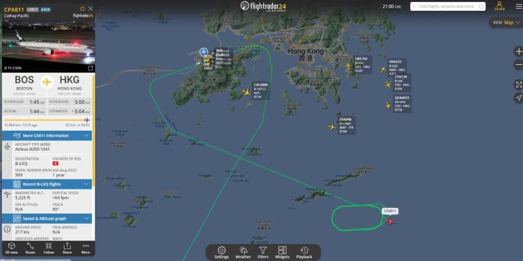 國泰航班空中盤旋近1小時始著陸。(Flightradar24.com)