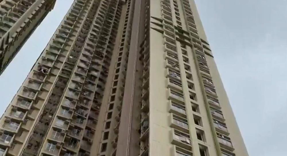 經初步調查,消防認為事件有可疑。(電視截圖)