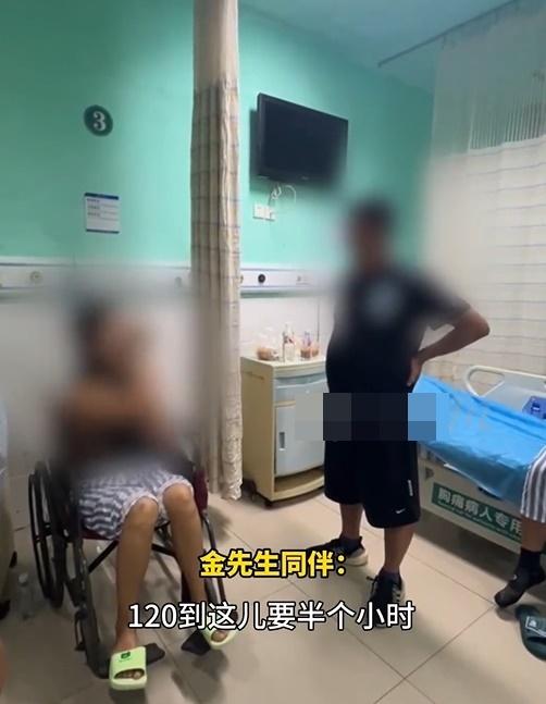 金先生說:「那種游到絕望的感覺,我不希望有人再體驗」。(微博)