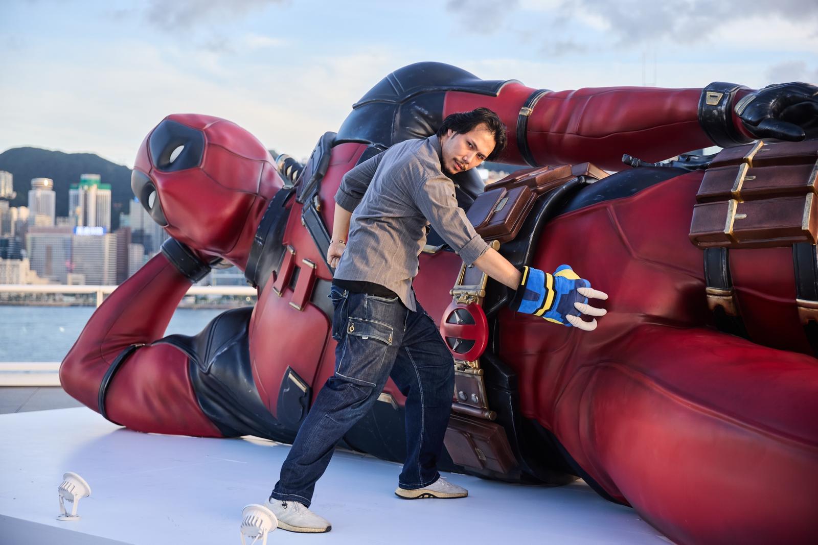 霍哥也到場湊熱鬧。